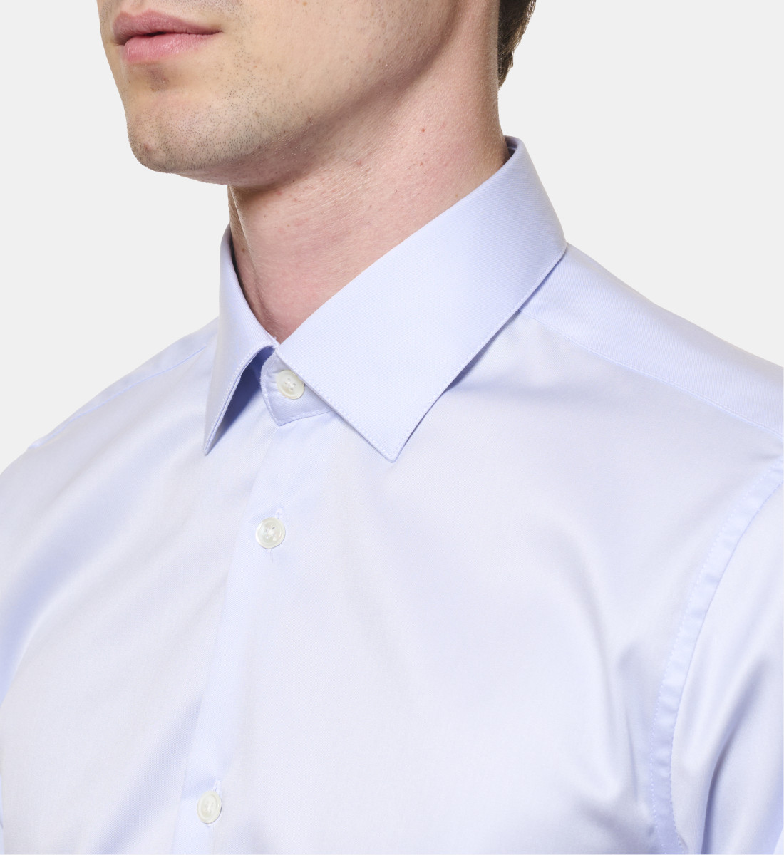 Chemise ciel en twill coupe cintrée