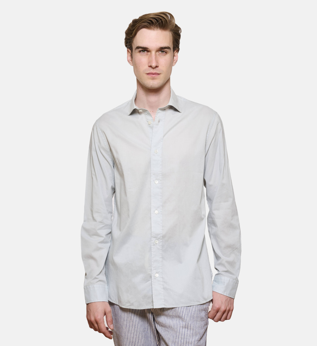 Chemise gris perle en voile de coton coupe droite