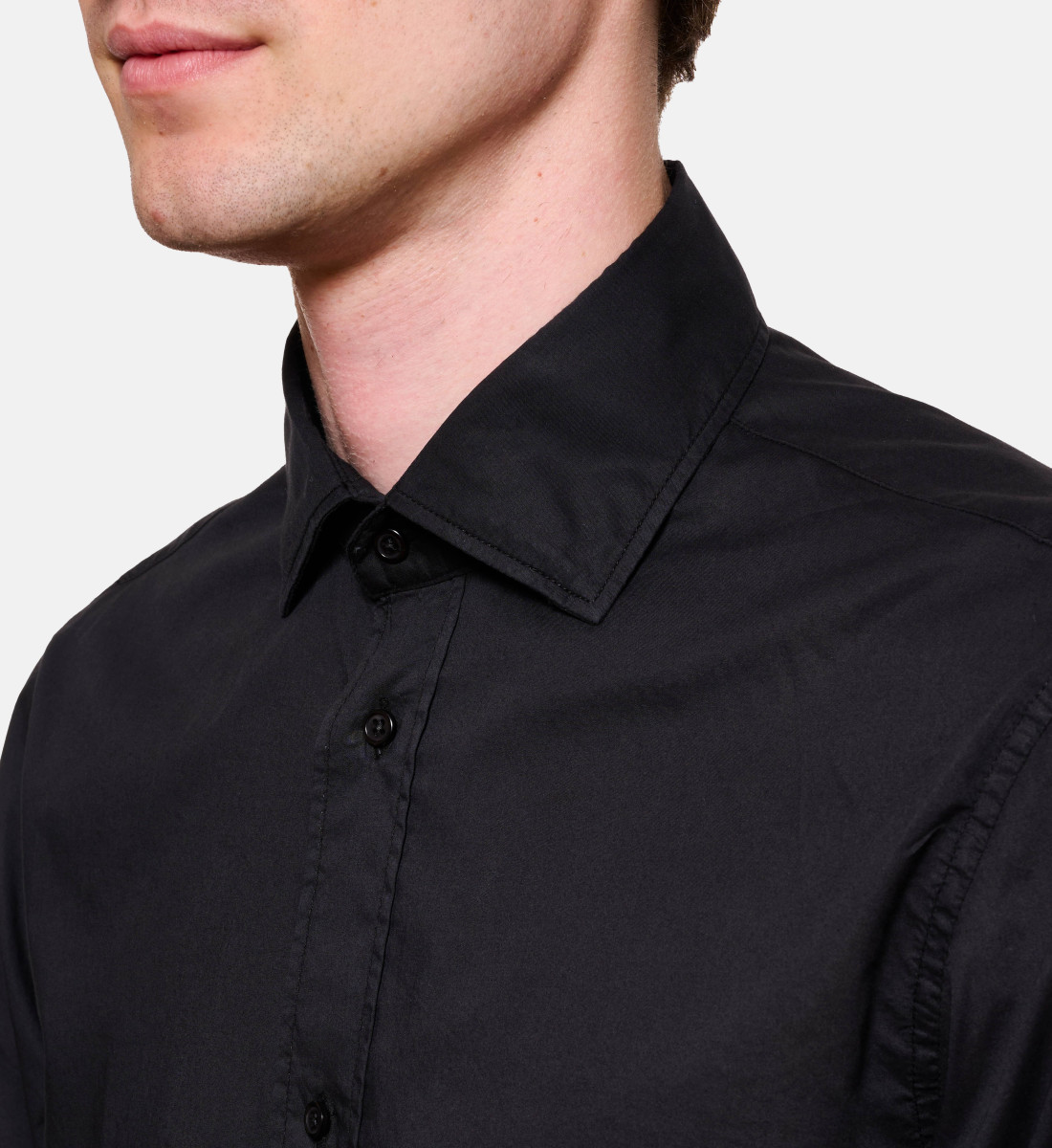 Chemise noir en voile de coton coupe droite