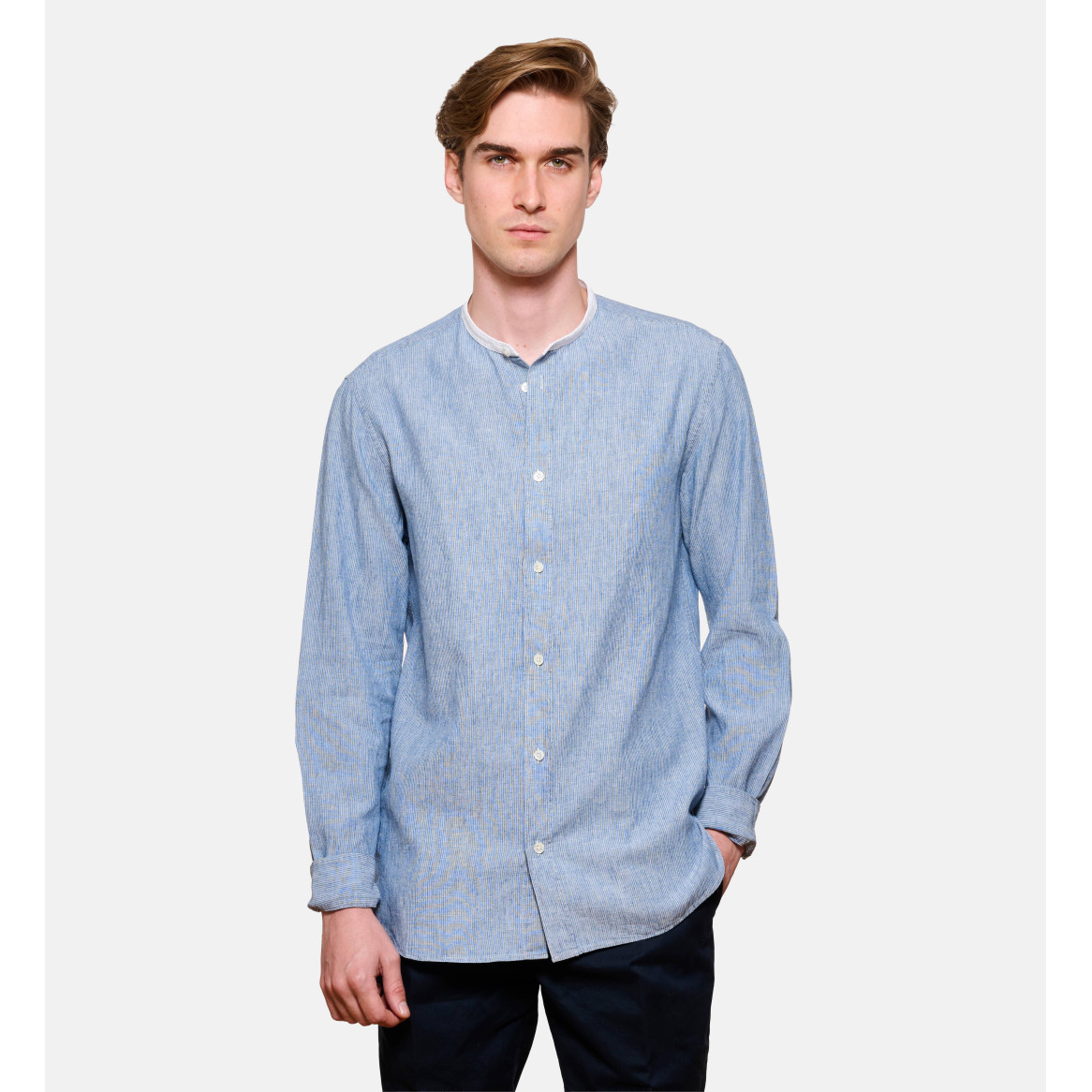 Chemise rayée indigo lin coton coupe droite col mao blanc