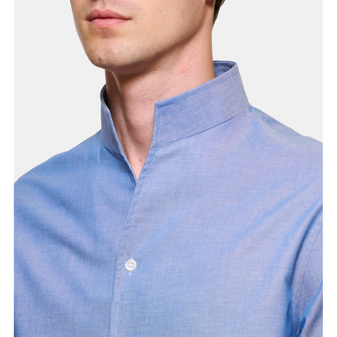 Chemise chambray à col officier coupe droite