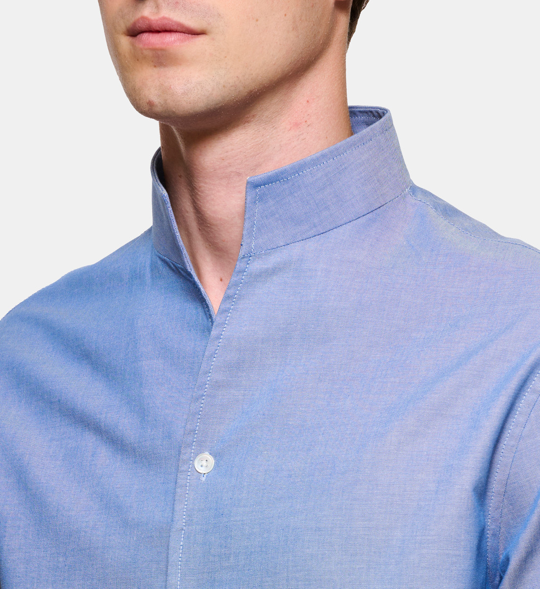 Chemise chambray à col officier coupe droite